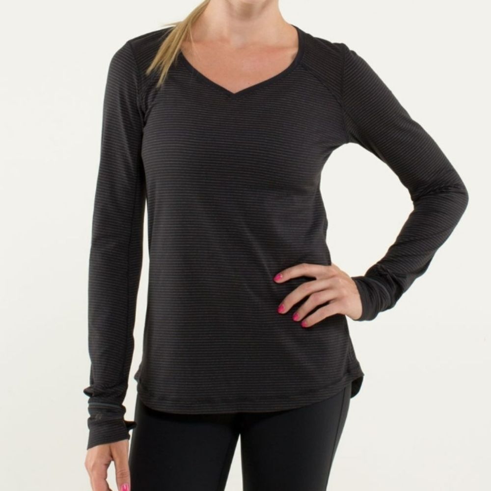 Lululemon Race Me Long Sleeve - Black